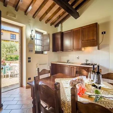 Tatil Evi In With Swimming Pool