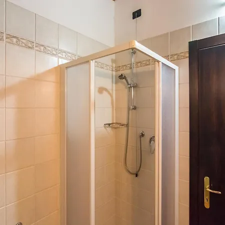 In With Swimming Pool *